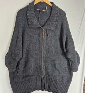 Soft surroundings oversized zip sweater with pockets
